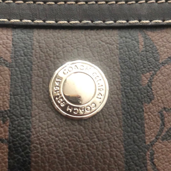 Brown & Black Leather Coach Kitt Crossbody Purse - Picture 4 of 4